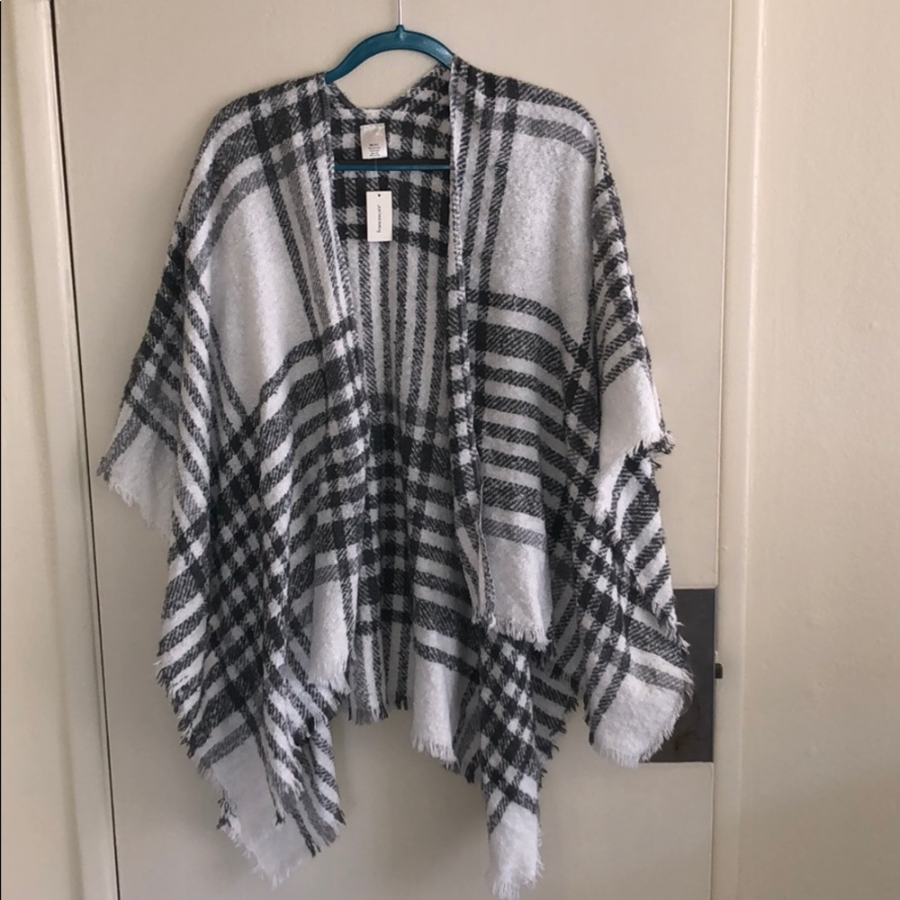Ivory and Grey Poncho